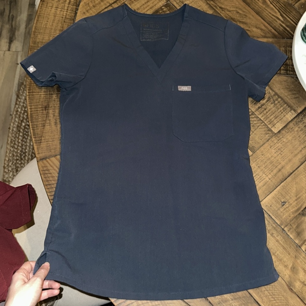 Figs dark harbor Catarina one pocket scrub top size XXS